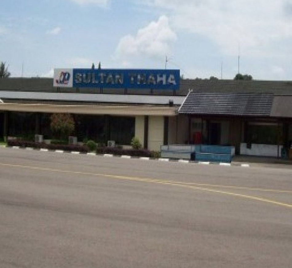Sultan-Thaha Airport Runway